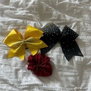 tglc competion bow and scrunchie set